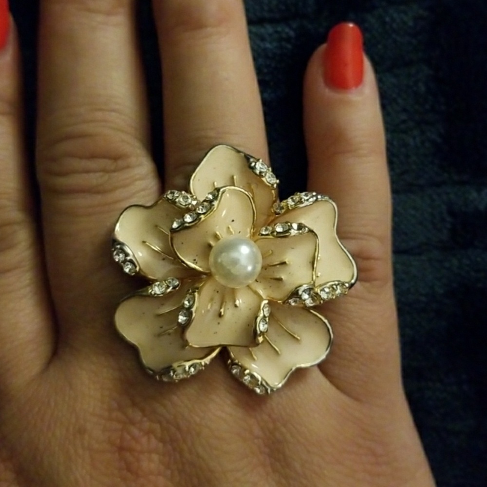 Flower ring Park Lane